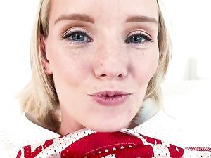 Teen Needs Big Cock To Bang Her Perfect Pussy