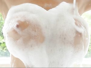 Alexis Fawx Fucks After A Beautiful Bubble Bath
